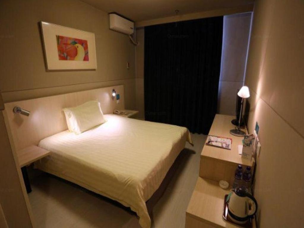 Jinjiang Inn Jinzhou Luoyang Road Екстер'єр фото